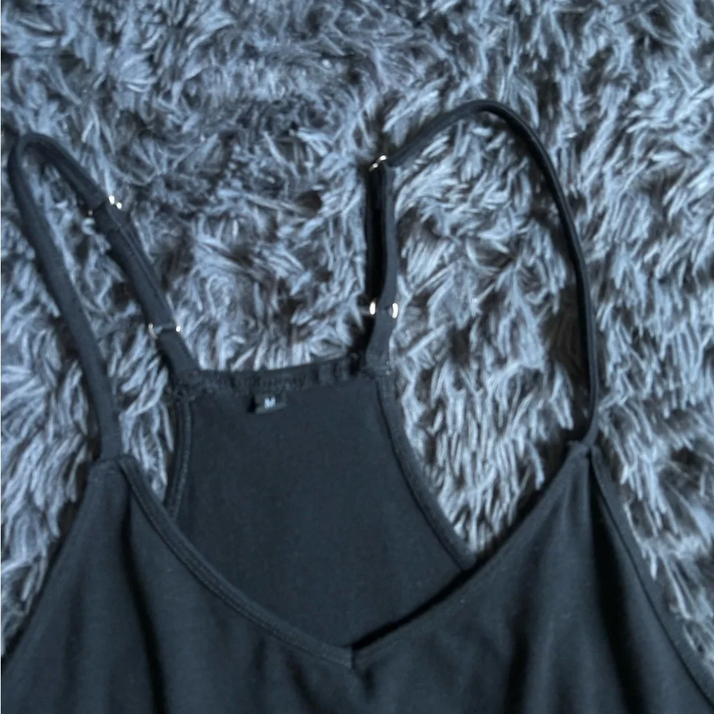 Black Sleeveless Romper - Picture 4 of 7